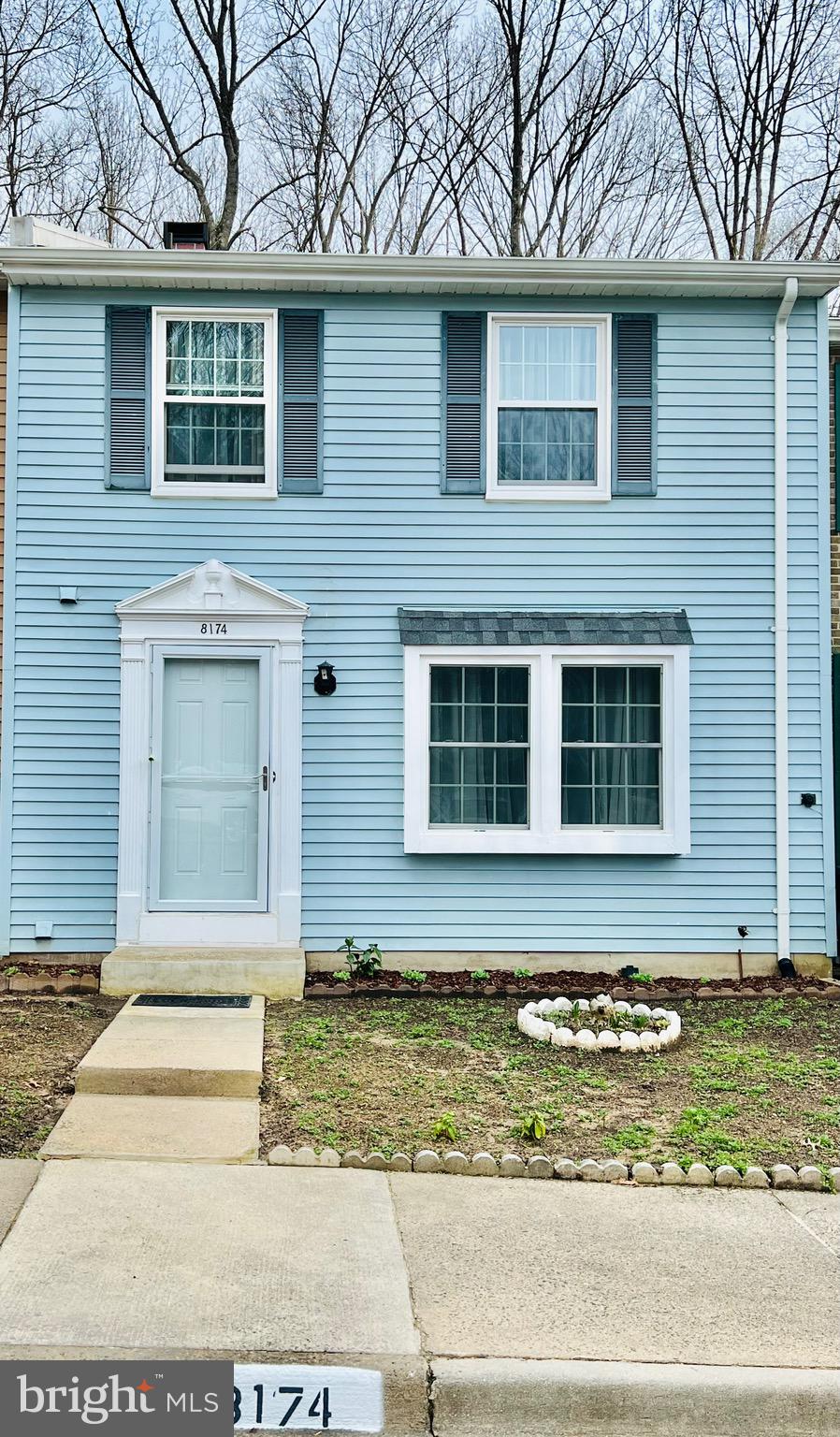 8174 Dark den Cir