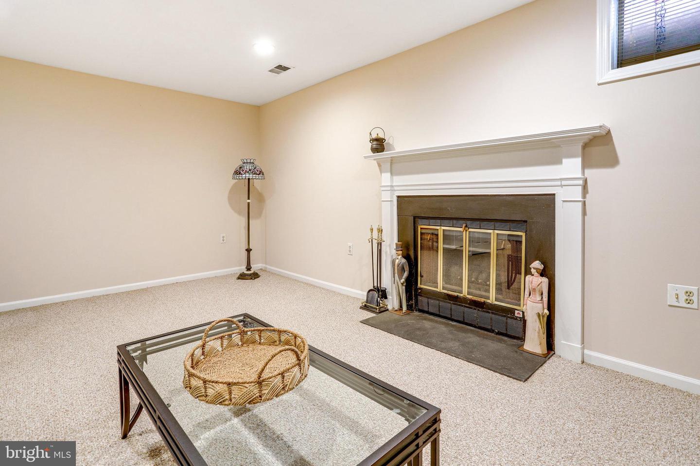 5661 Ridge View Dr