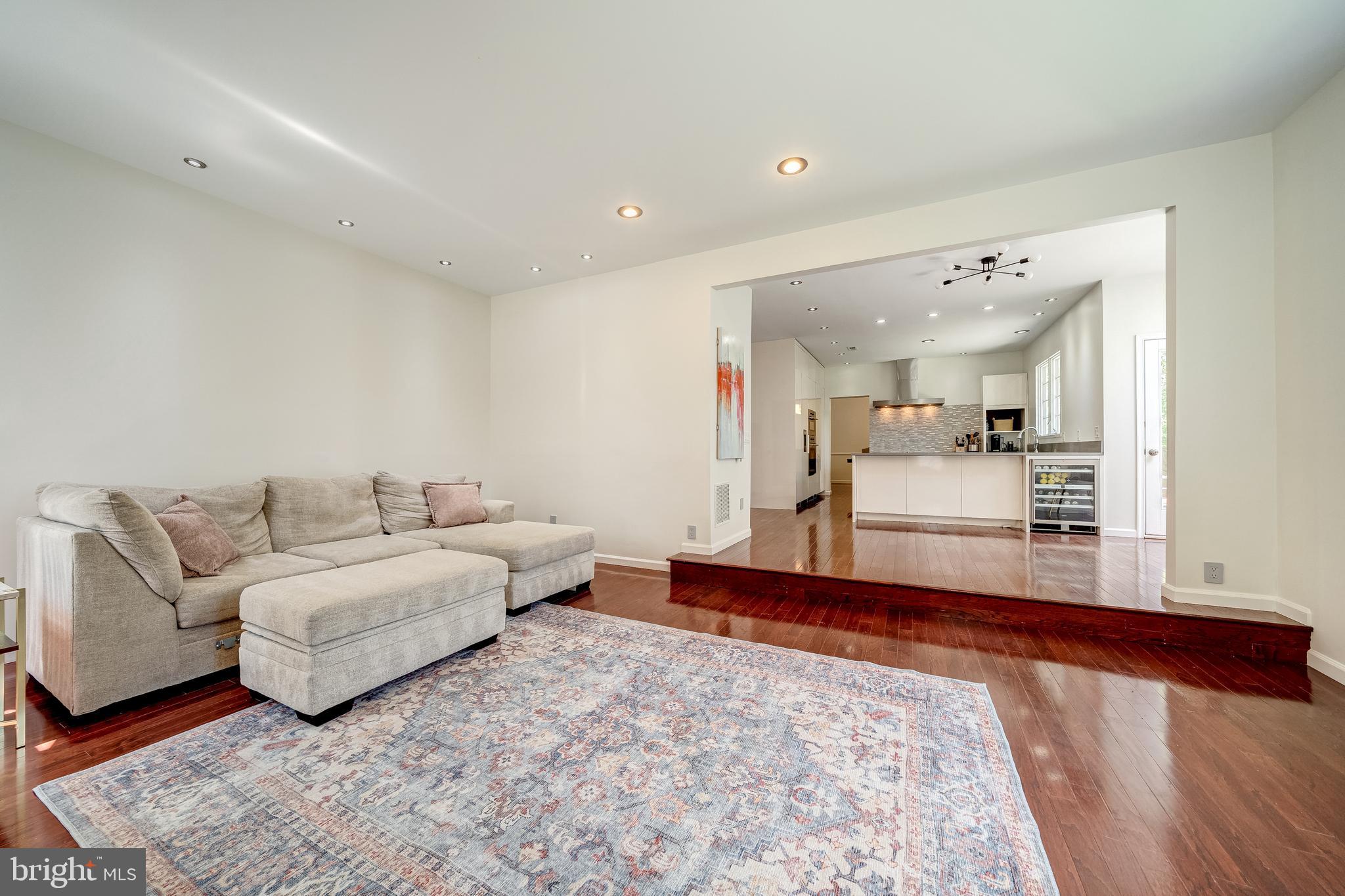 1309 STABLE FARM COURT