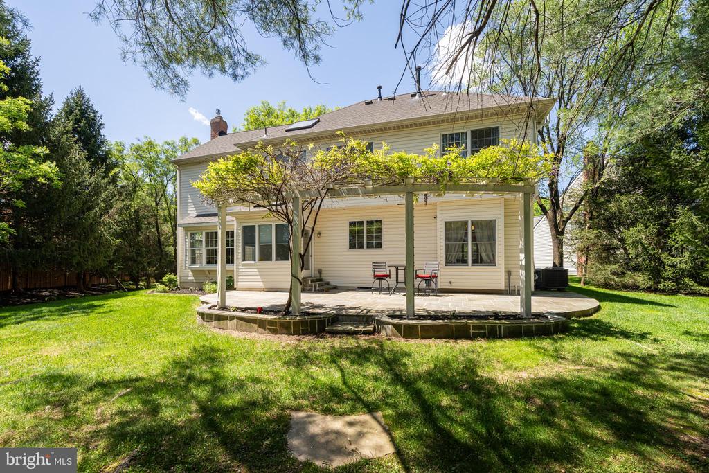 1309 STABLE FARM COURT