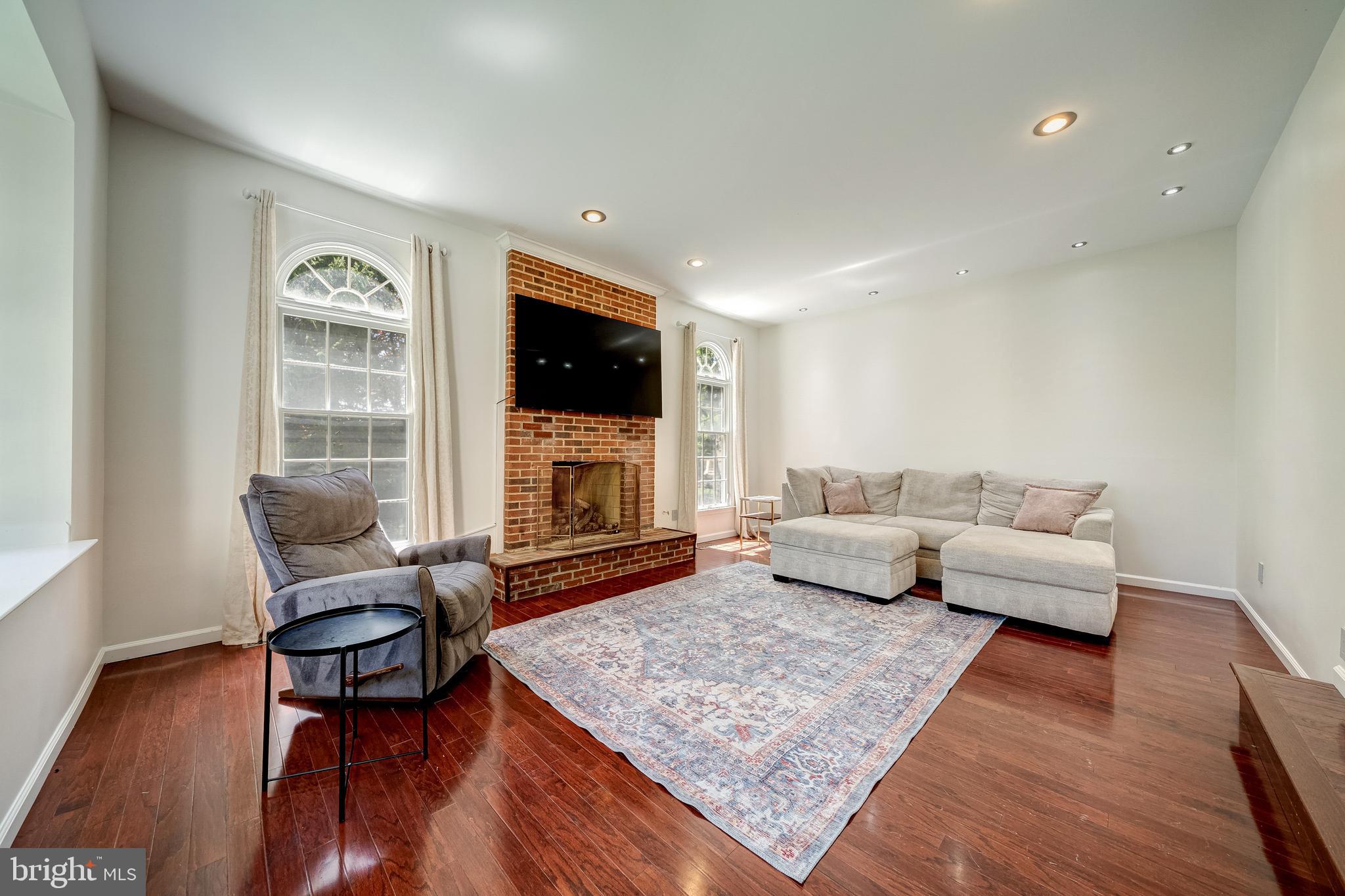 1309 STABLE FARM COURT