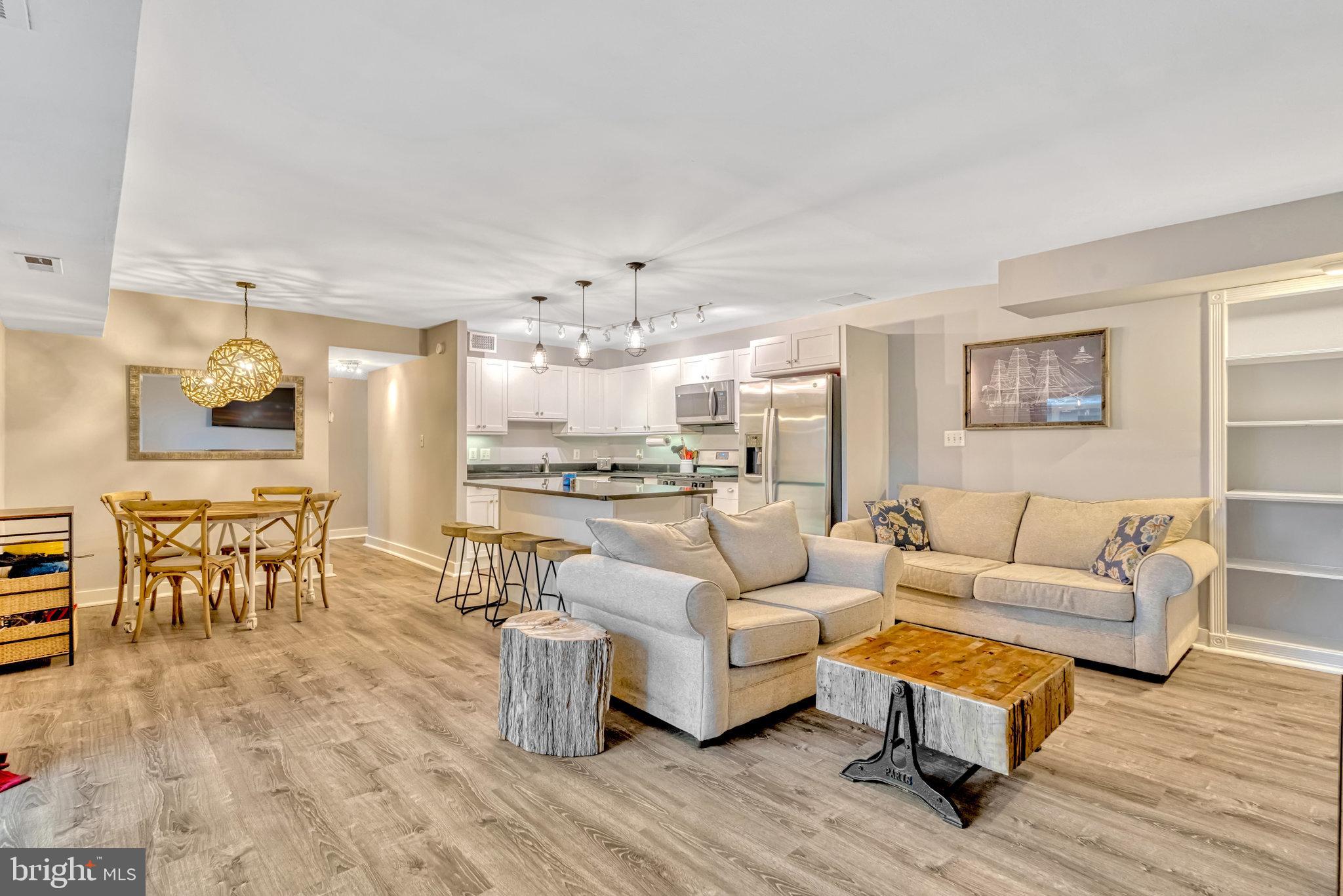 7847 ENOLA ST UNIT #7847