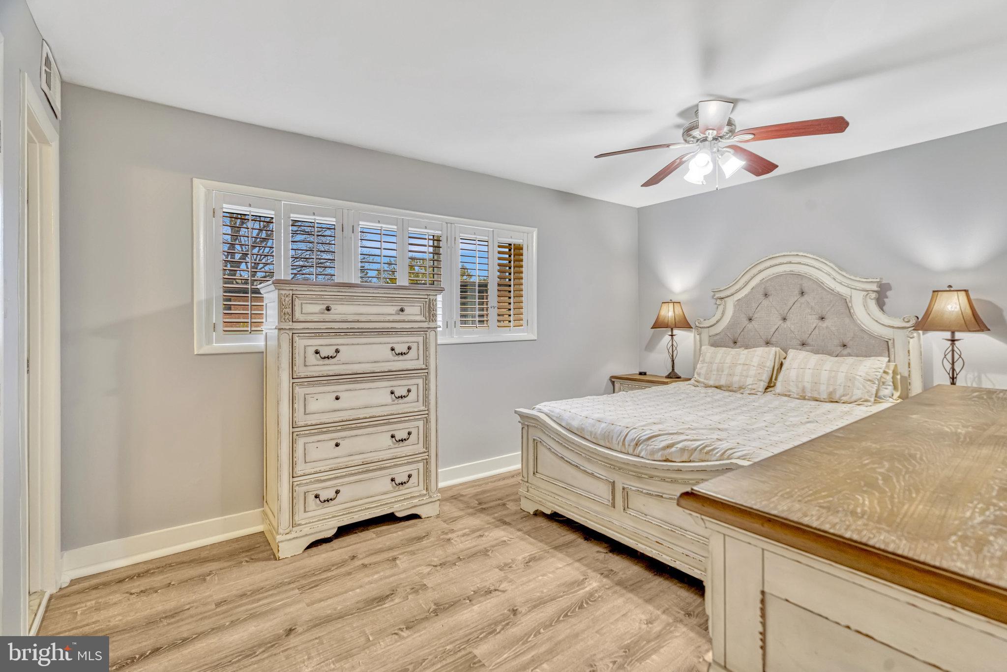 7847 ENOLA ST UNIT #7847