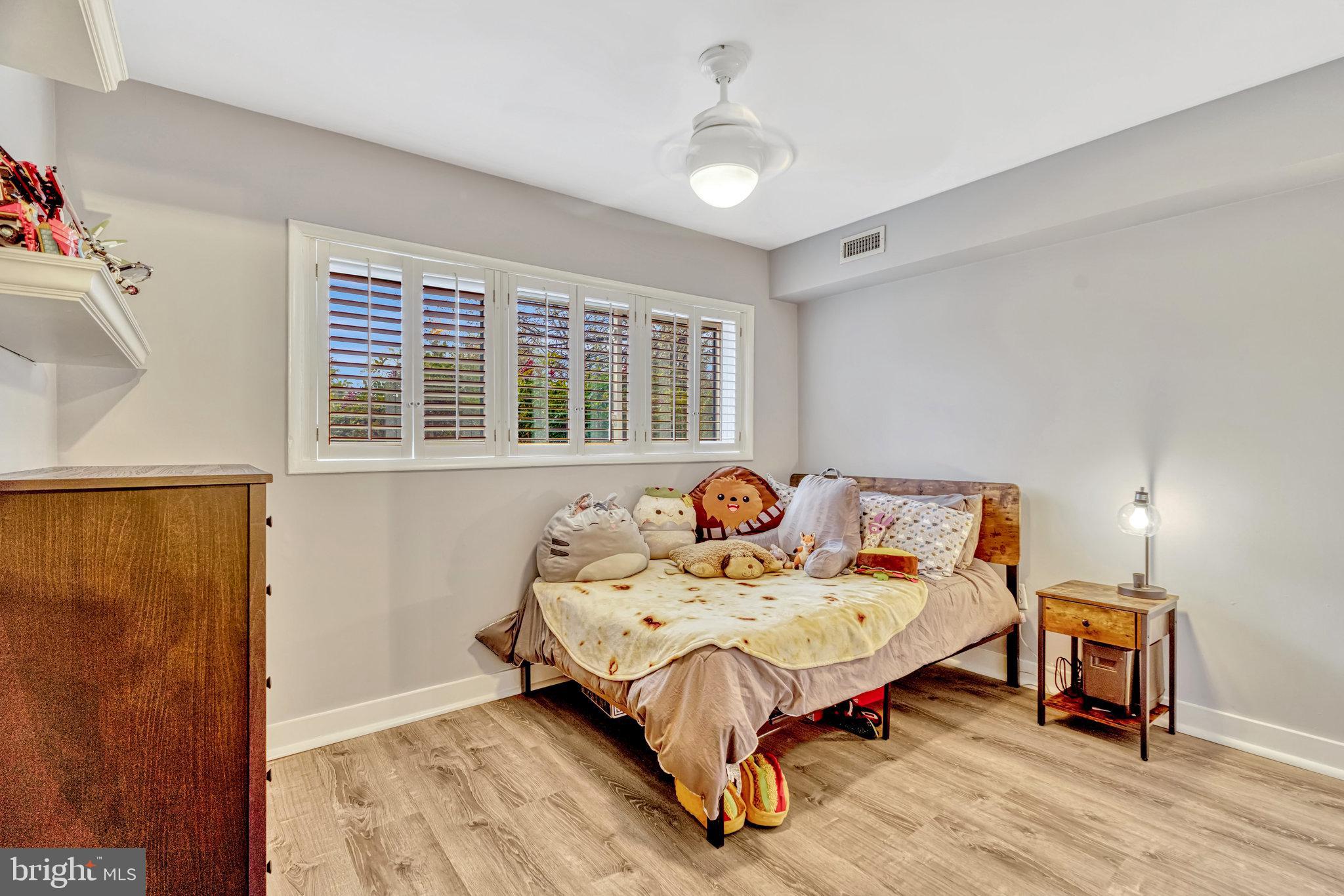 7847 ENOLA ST UNIT #7847