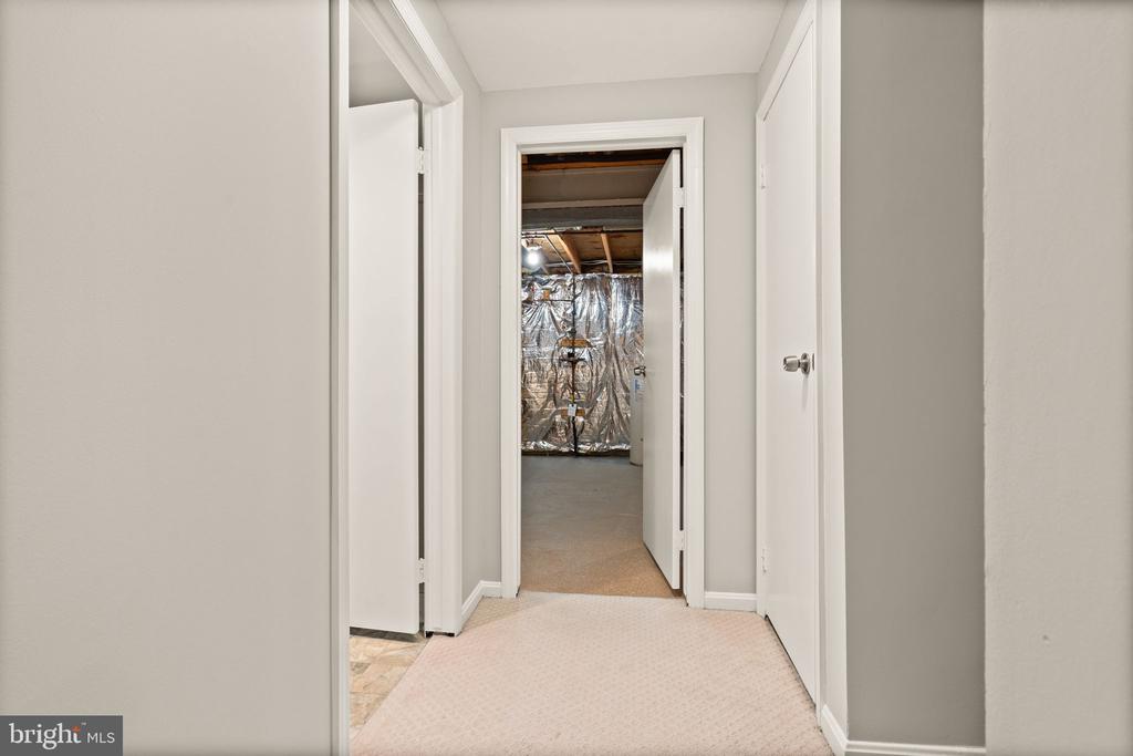 5833 Oak Ladder Ct