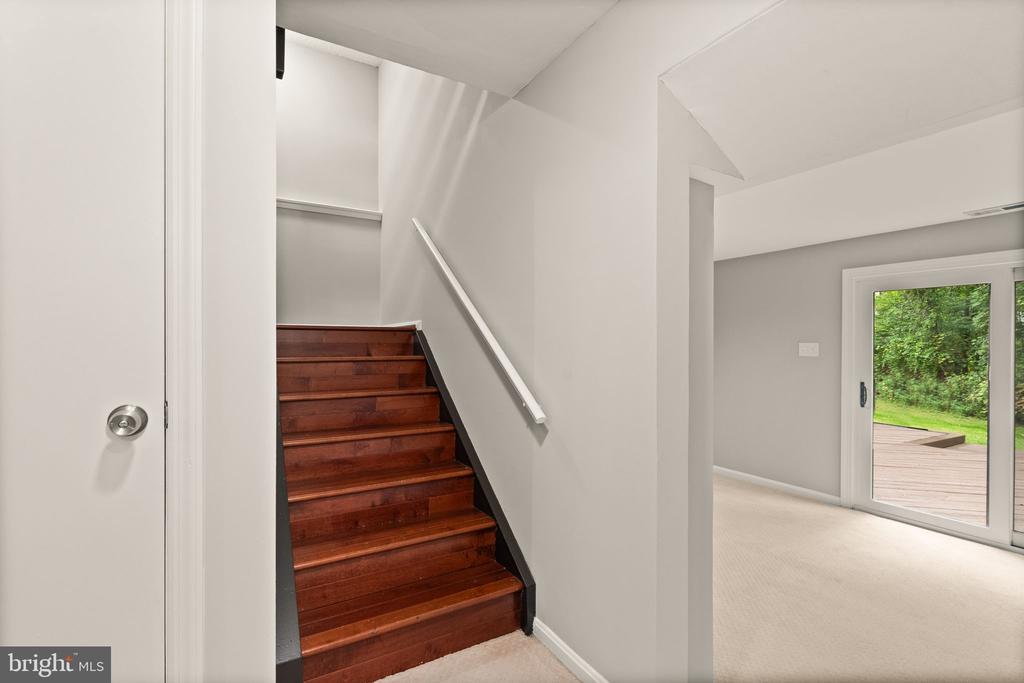 5833 Oak Ladder Ct