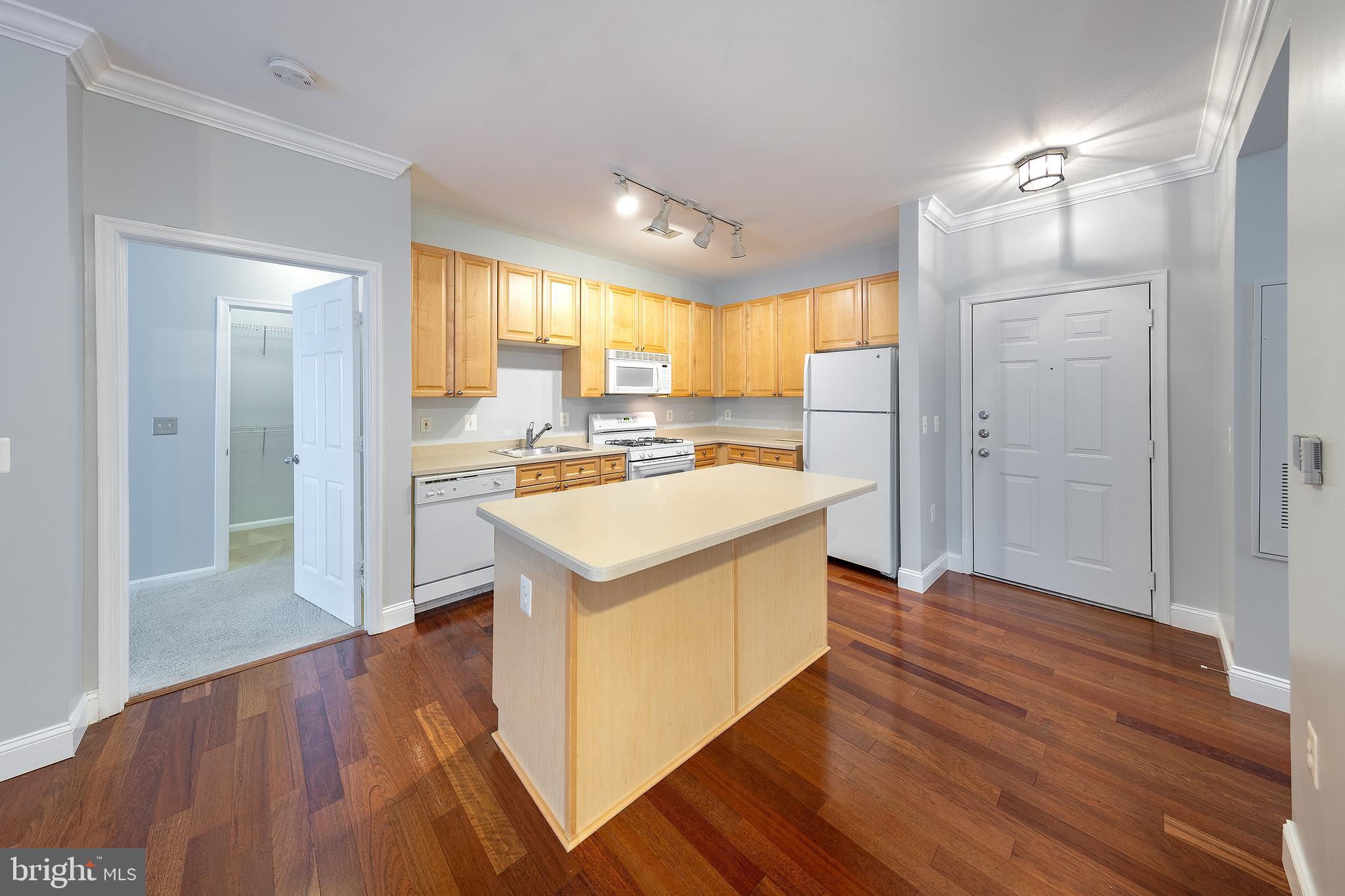 9480 Virginia Center Blvd #120