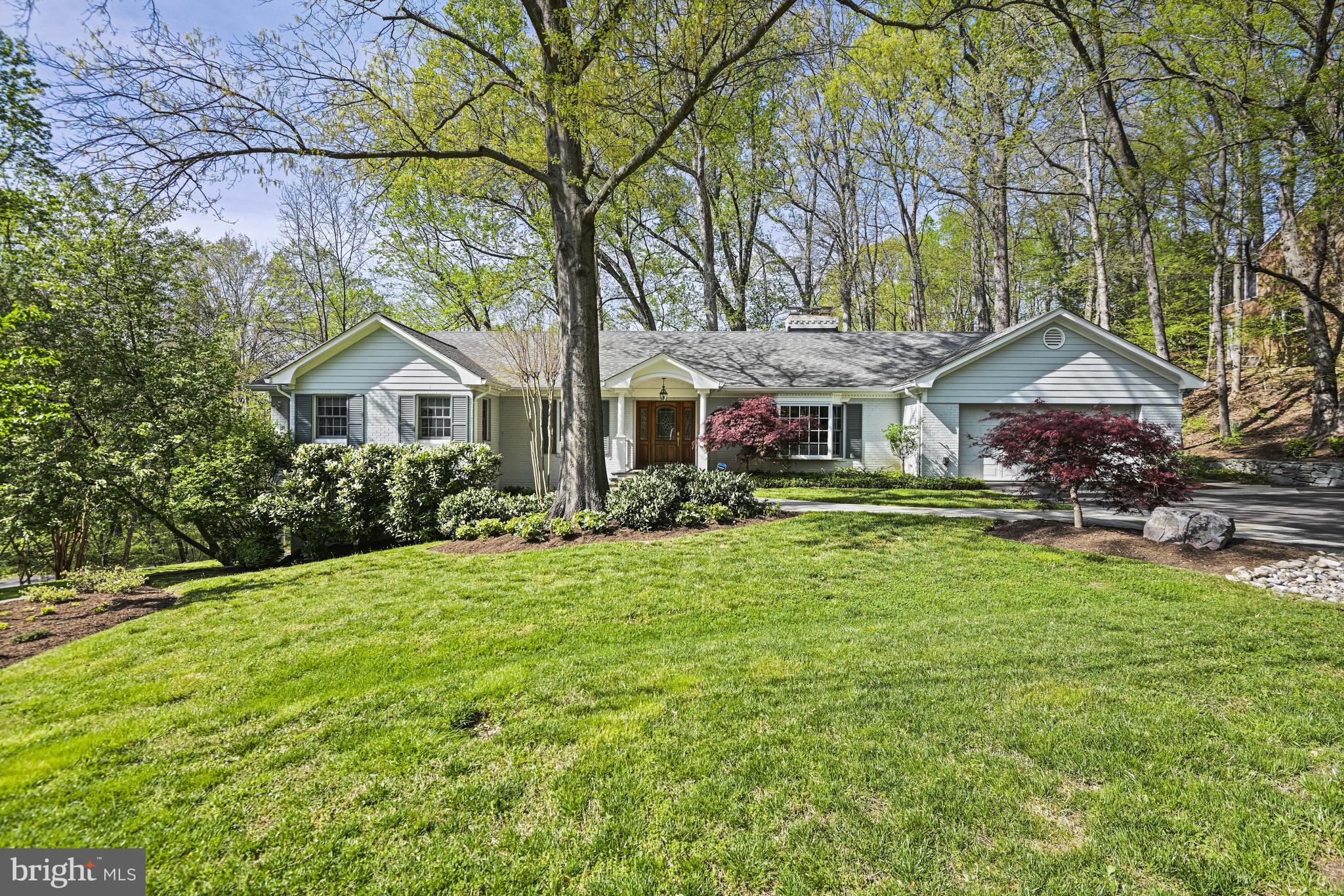 6022 Oakdale Rd