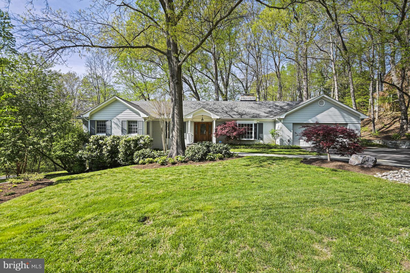 6022 Oakdale Rd