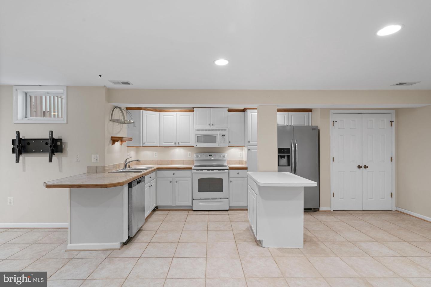 6430 Muster Ct