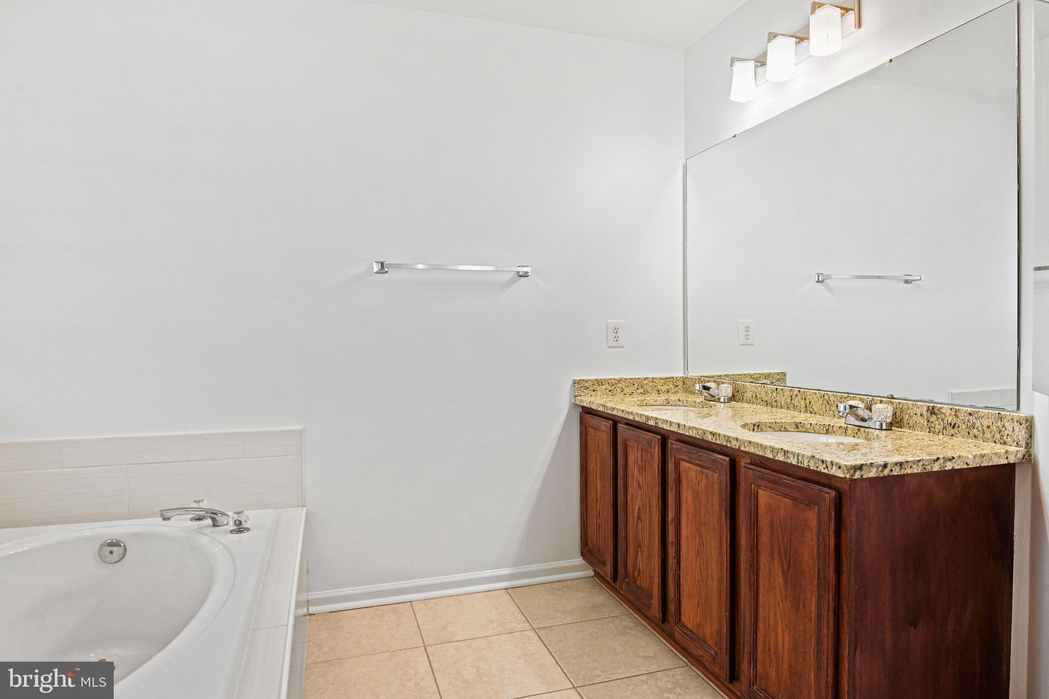 2567 Chase Wellesley Dr