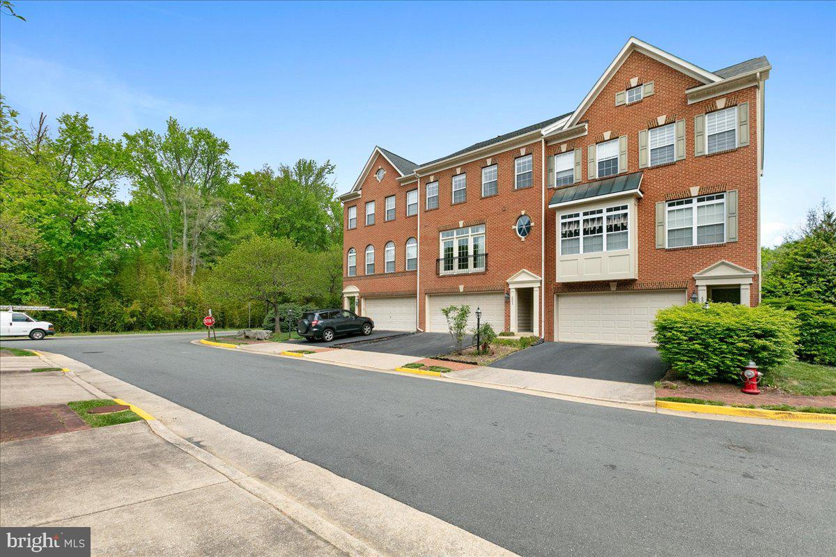 6003 MILL COVE CT
