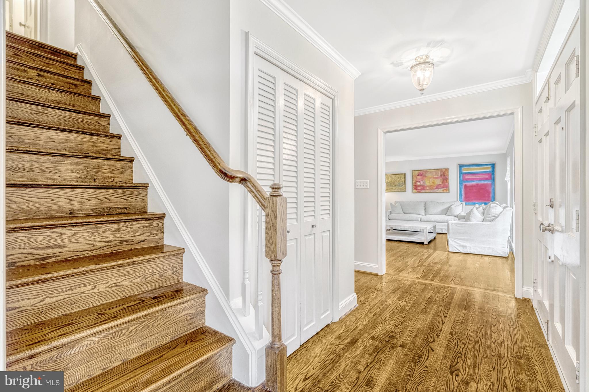 1575 Forest Villa Ln