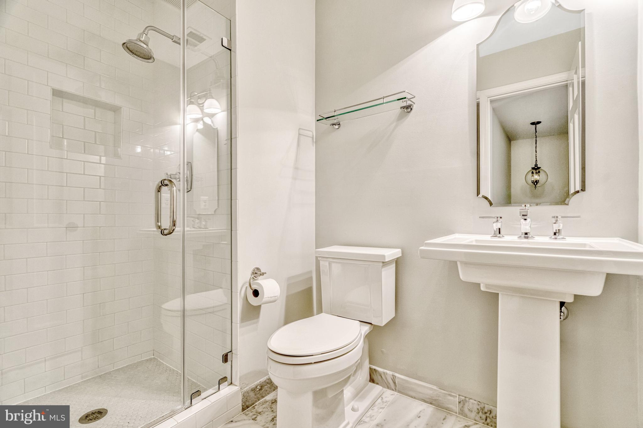 1575 Forest Villa Ln