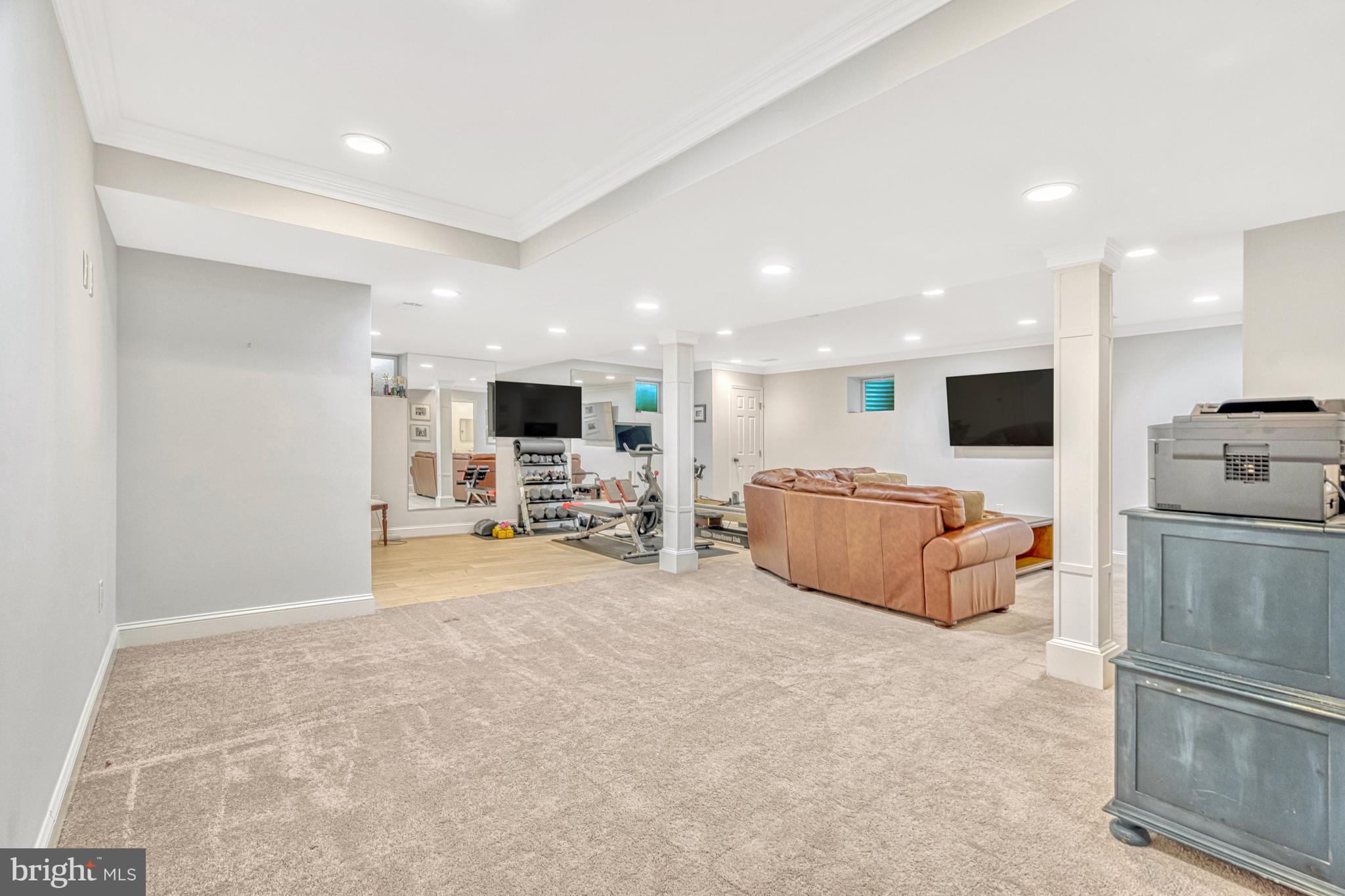 1575 Forest Villa Ln