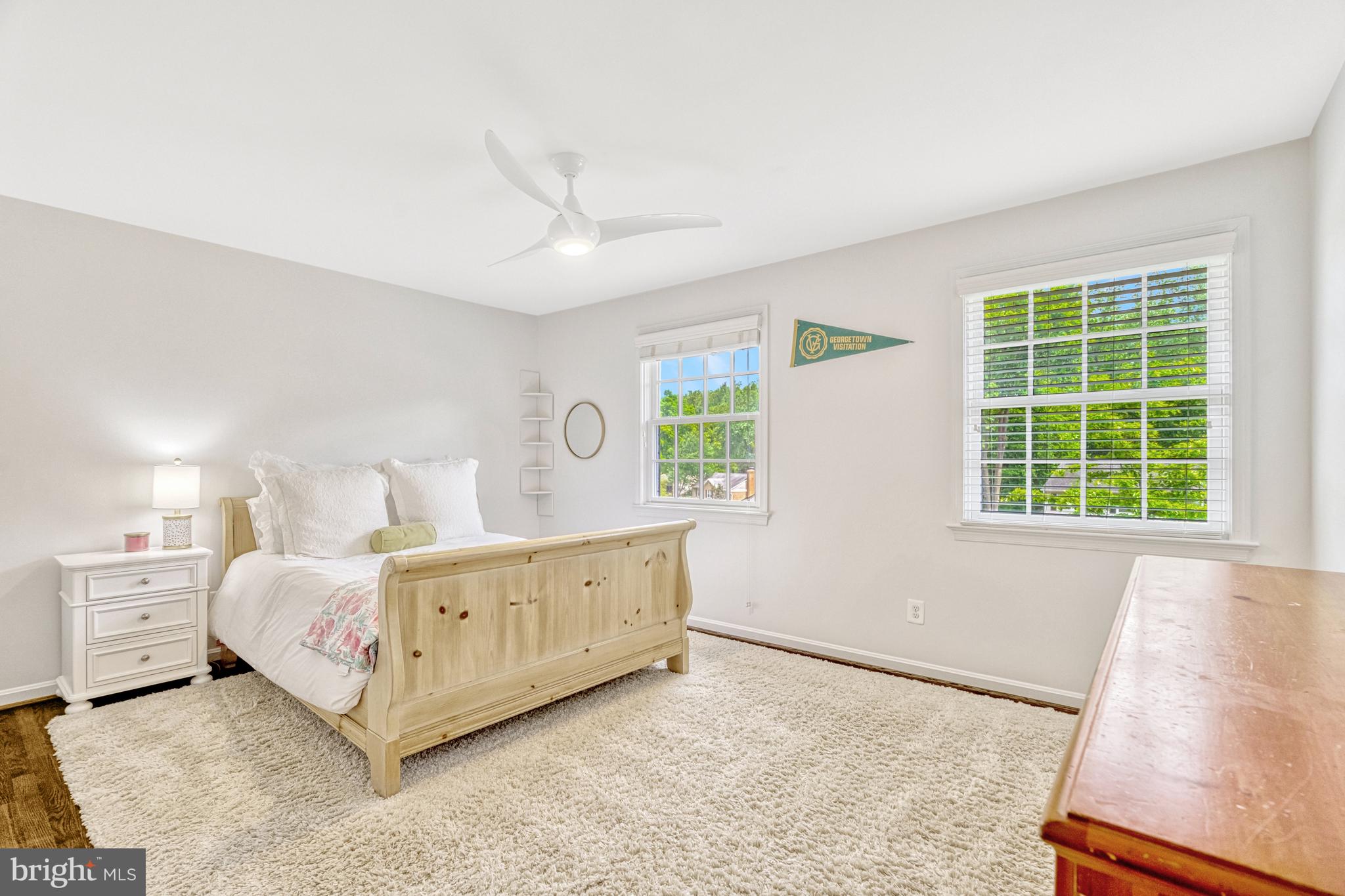 1575 Forest Villa Ln