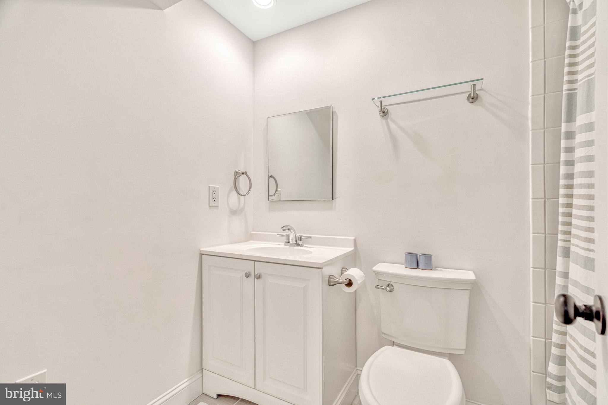 1575 Forest Villa Ln