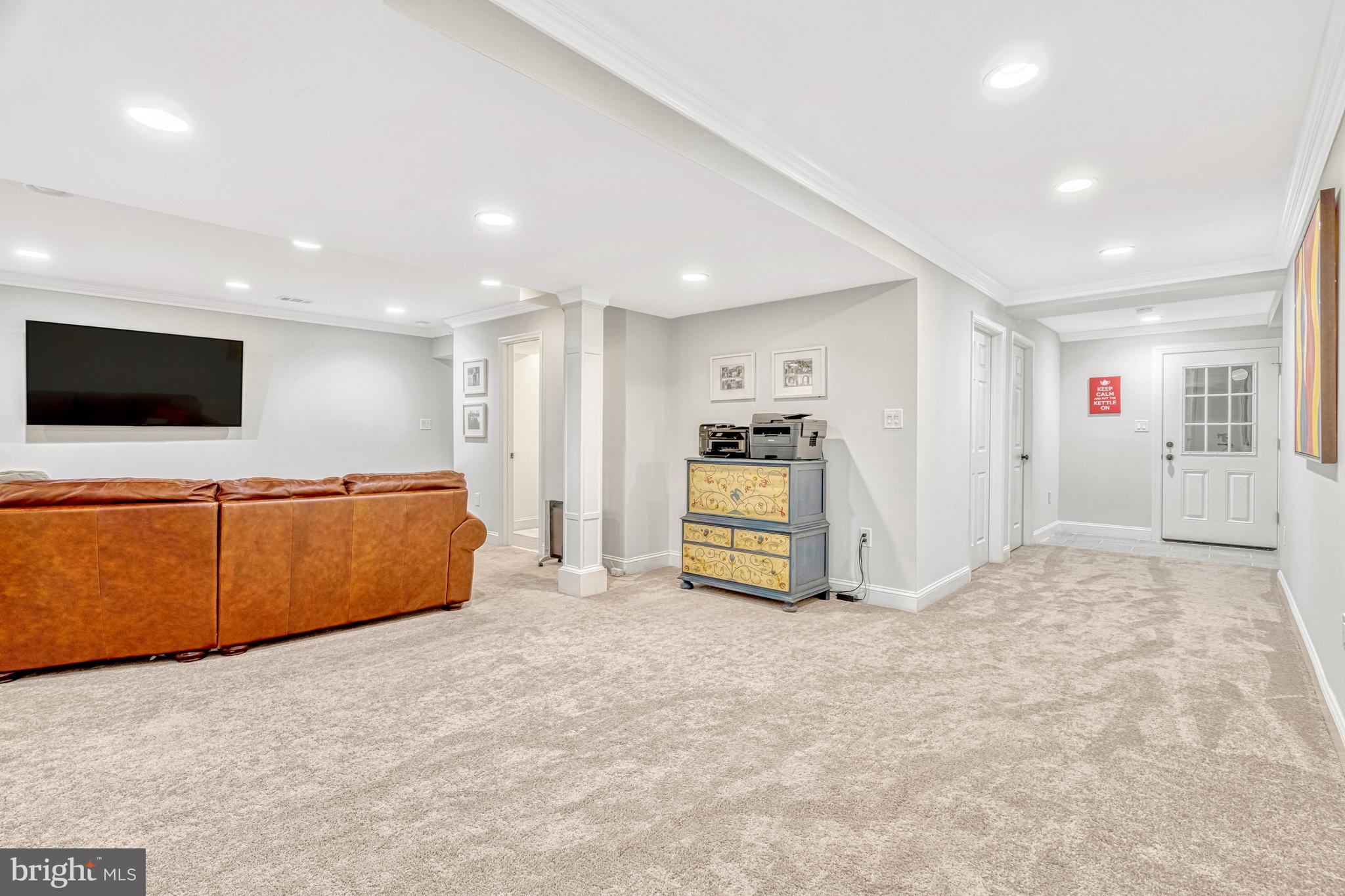 1575 Forest Villa Ln