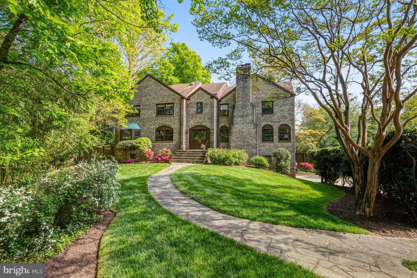 1458 Highwood Dr