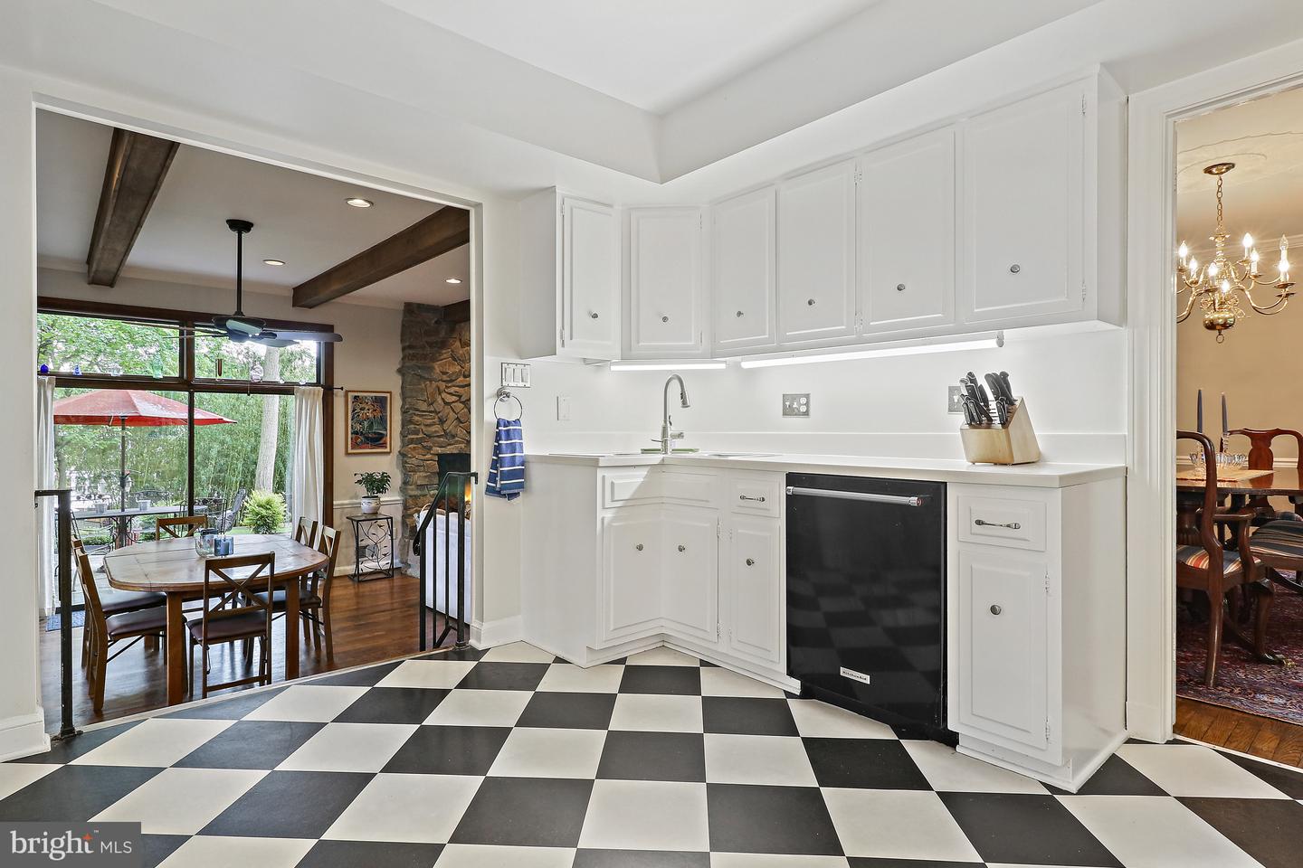 1458 Highwood Dr