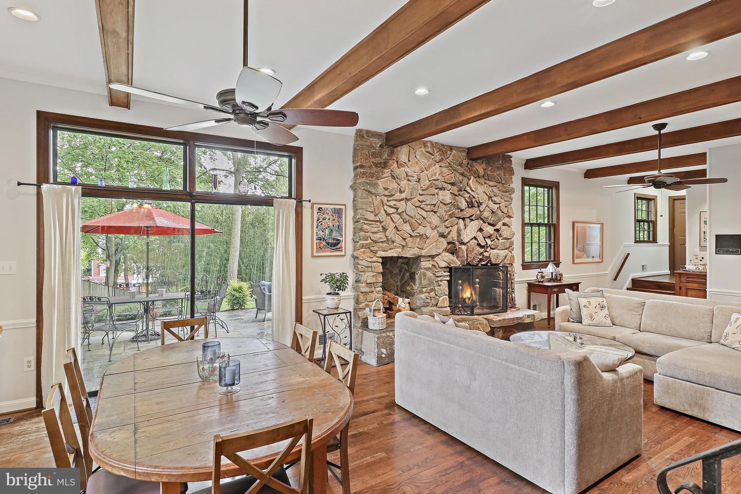 1458 Highwood Dr