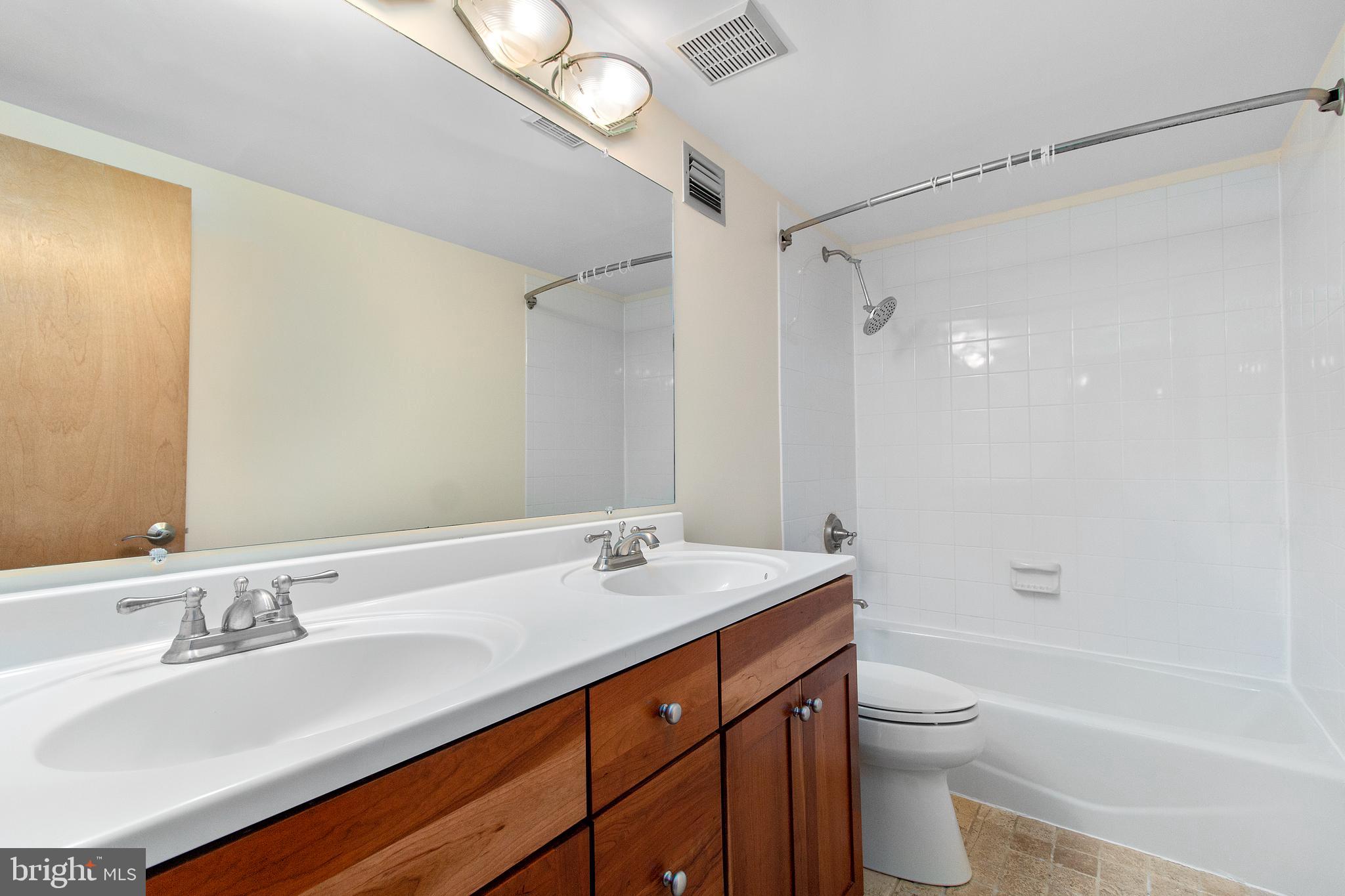 11521 FAIRFAX STATION RD