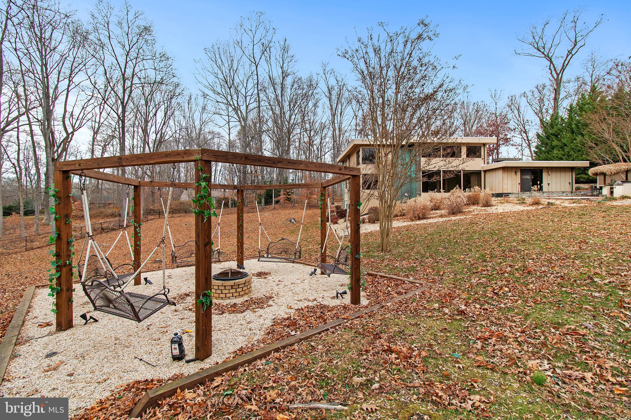 11521 FAIRFAX STATION RD