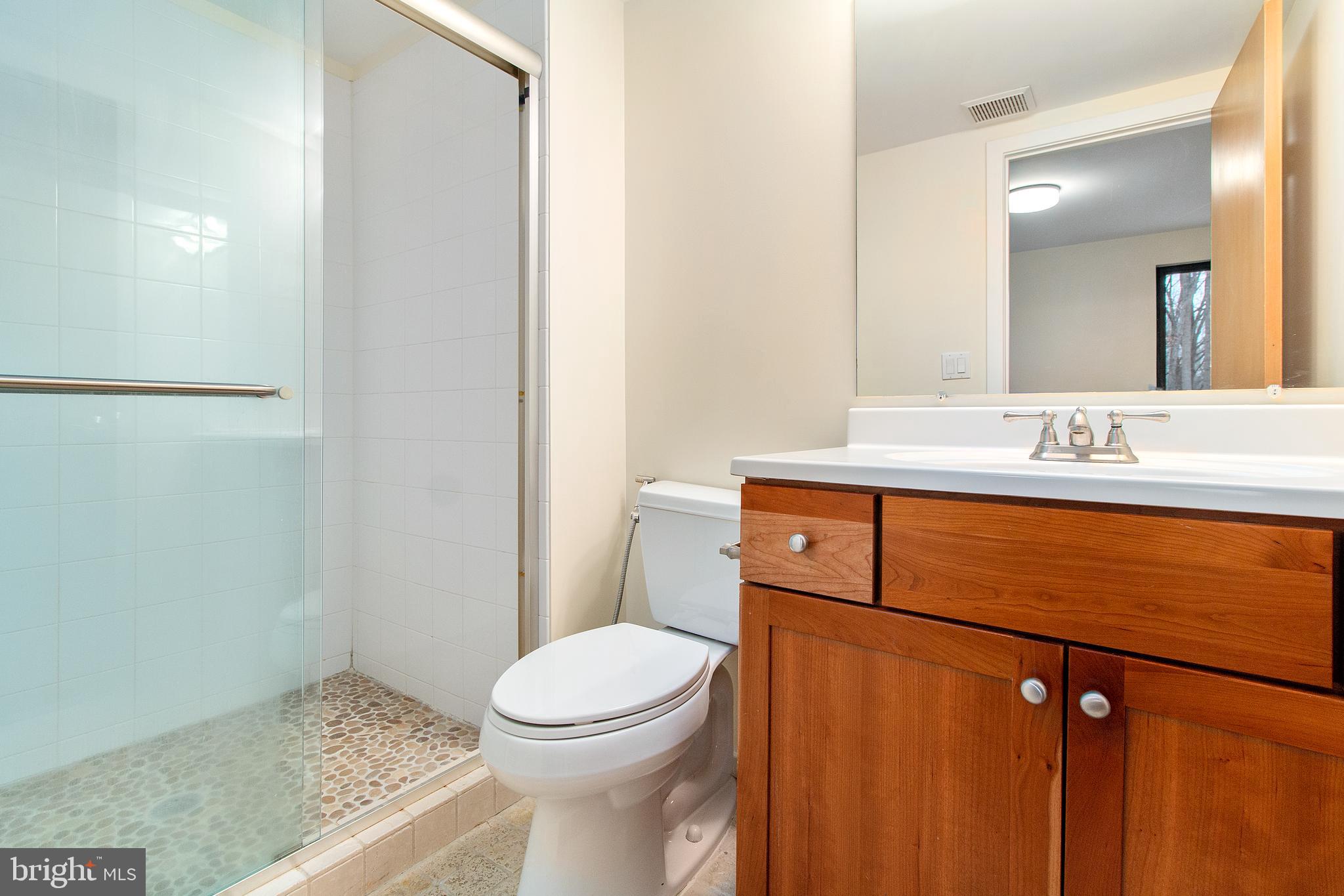 11521 FAIRFAX STATION RD