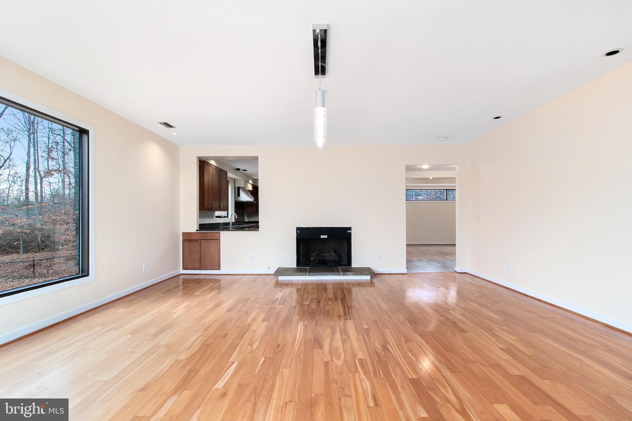 11521 FAIRFAX STATION RD