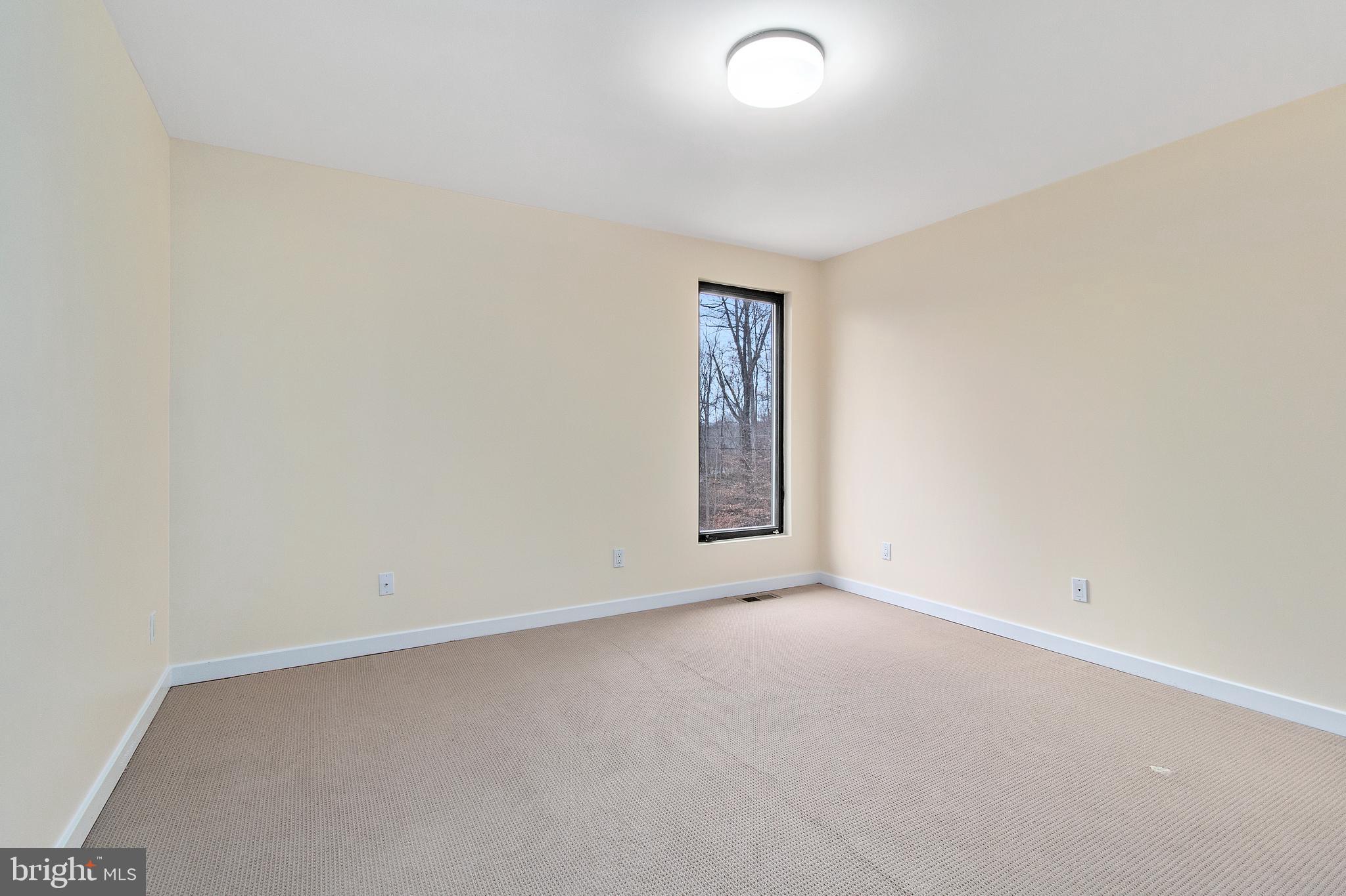 11521 FAIRFAX STATION RD