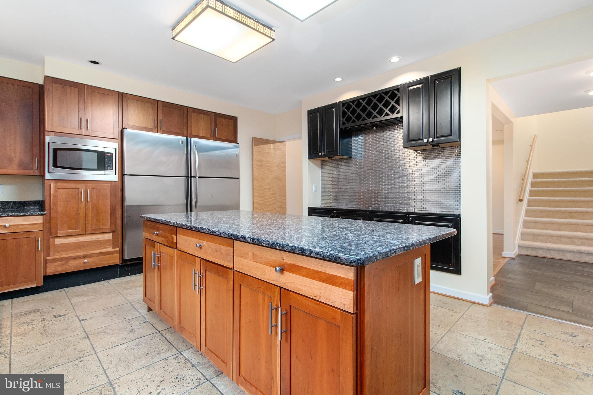 11521 FAIRFAX STATION RD