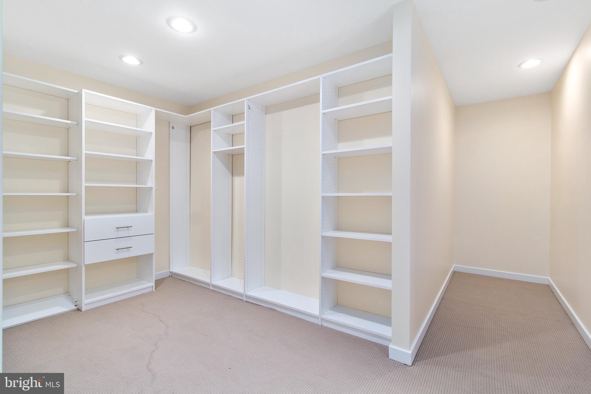 11521 FAIRFAX STATION RD