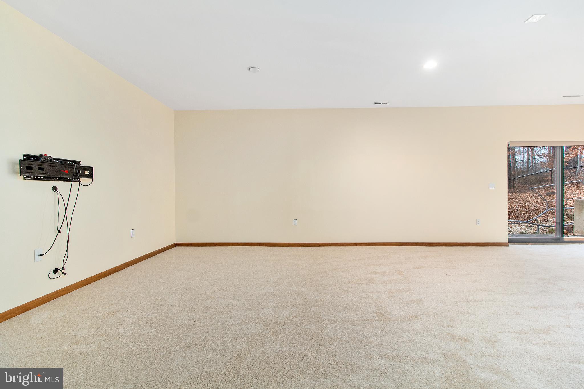 11521 FAIRFAX STATION RD