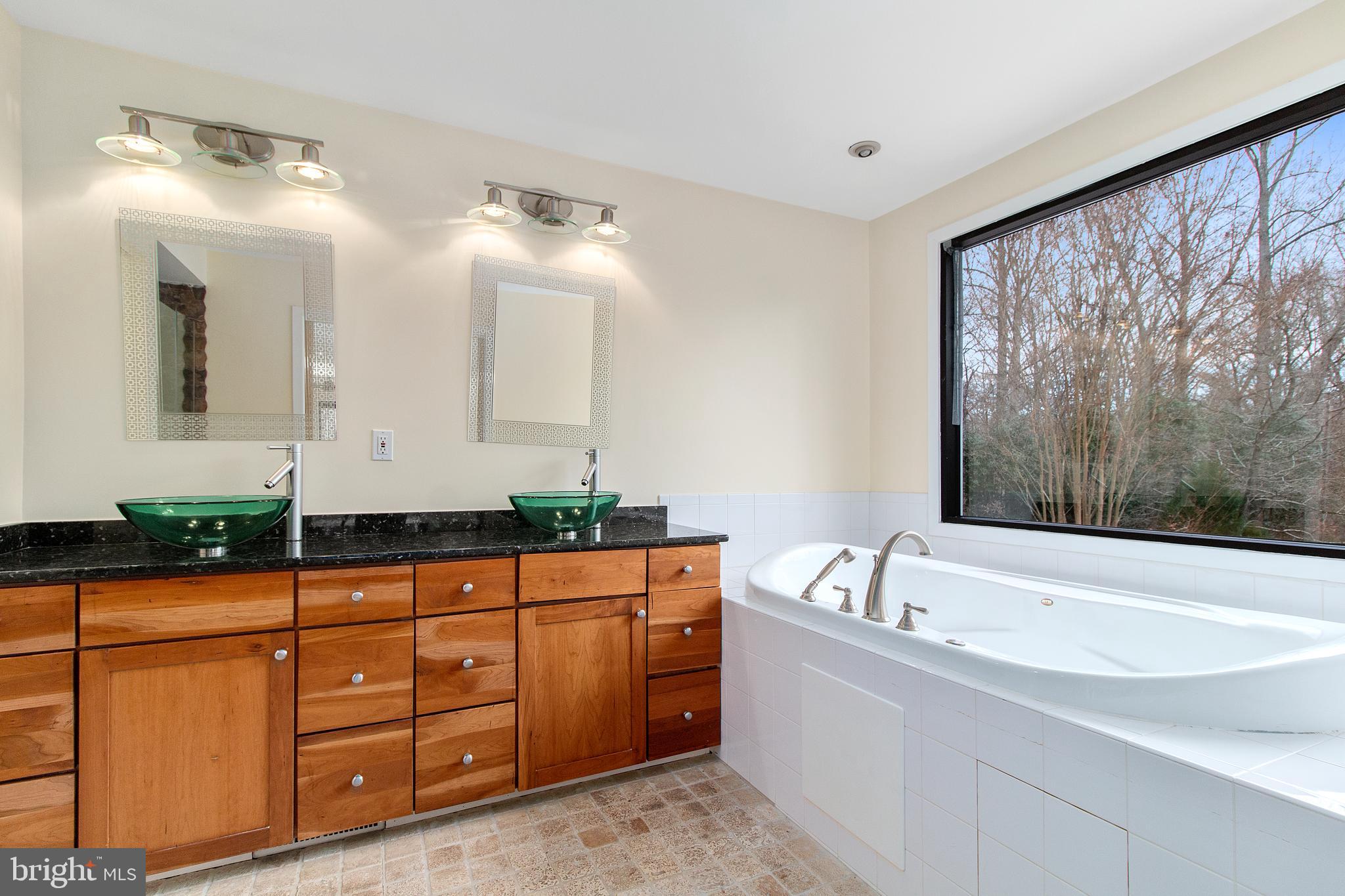 11521 FAIRFAX STATION RD