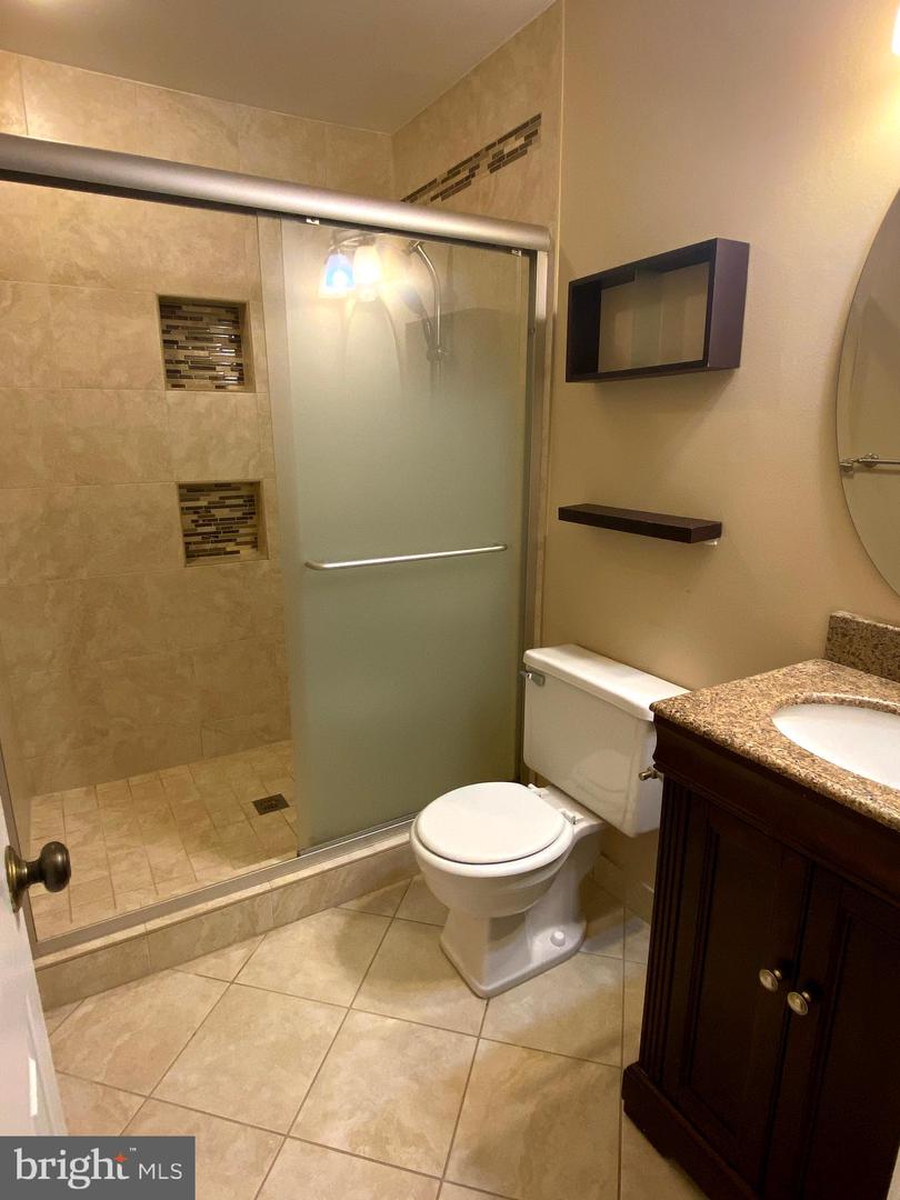 2123 HUTCHISON GROVE CT