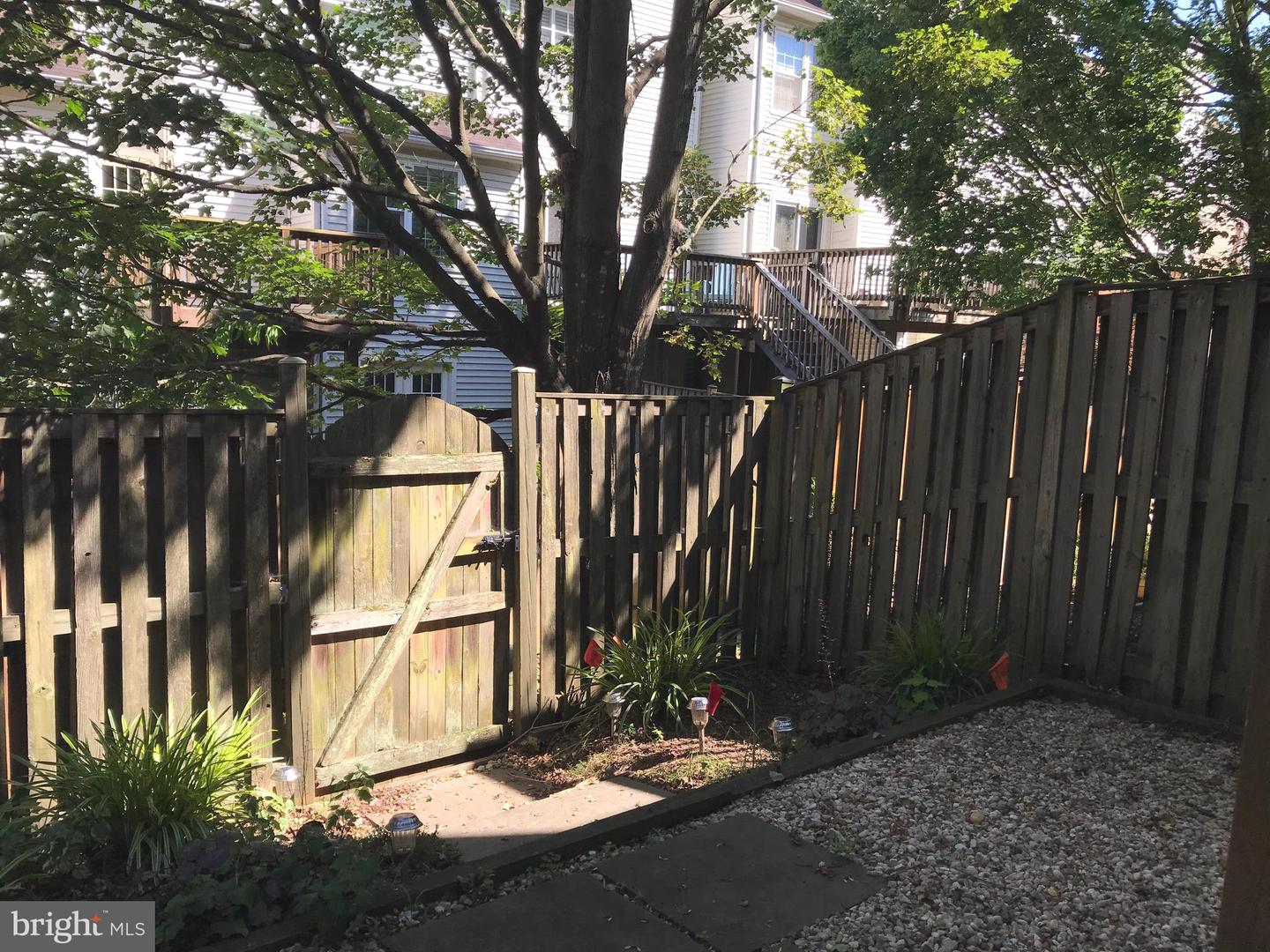 2123 HUTCHISON GROVE CT