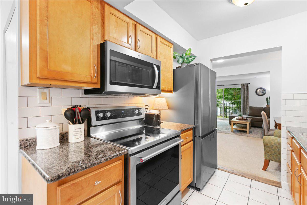 6307 Fenestra Ct #138b