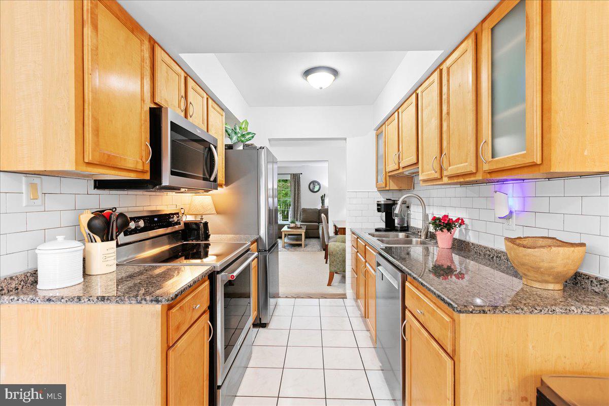 6307 Fenestra Ct #138b