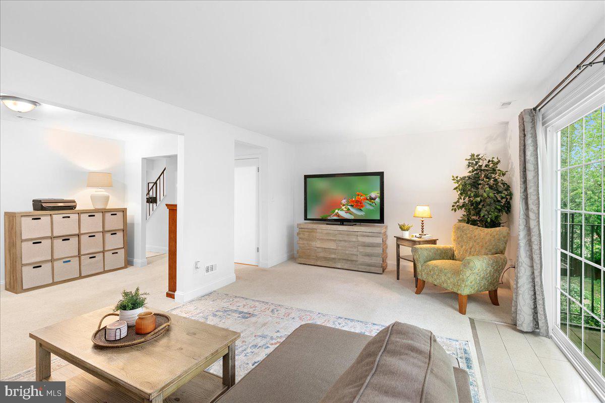 6307 Fenestra Ct #138b