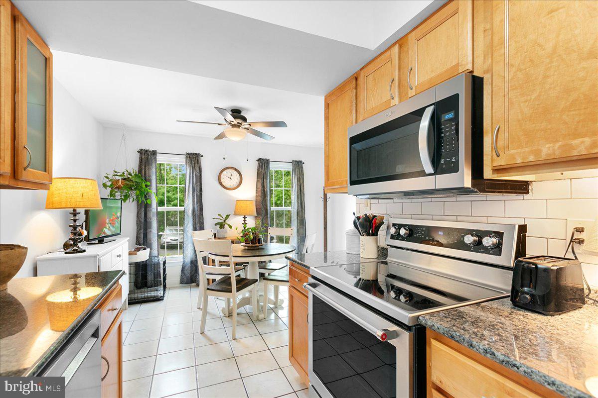 6307 Fenestra Ct #138b