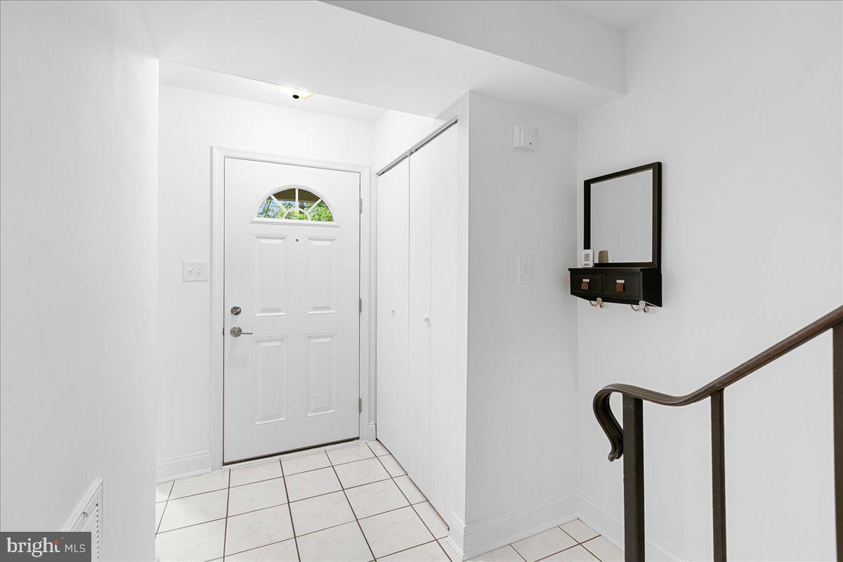 6307 Fenestra Ct #138b