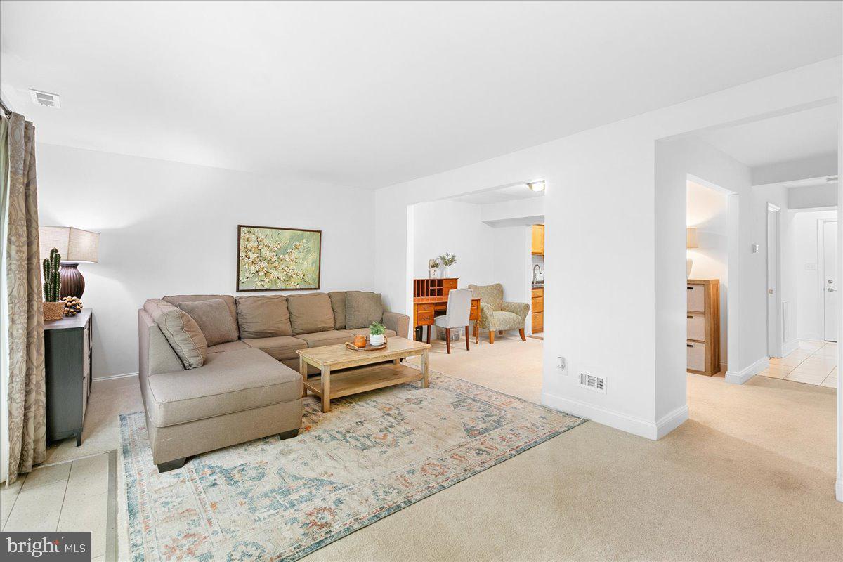 6307 Fenestra Ct #138b