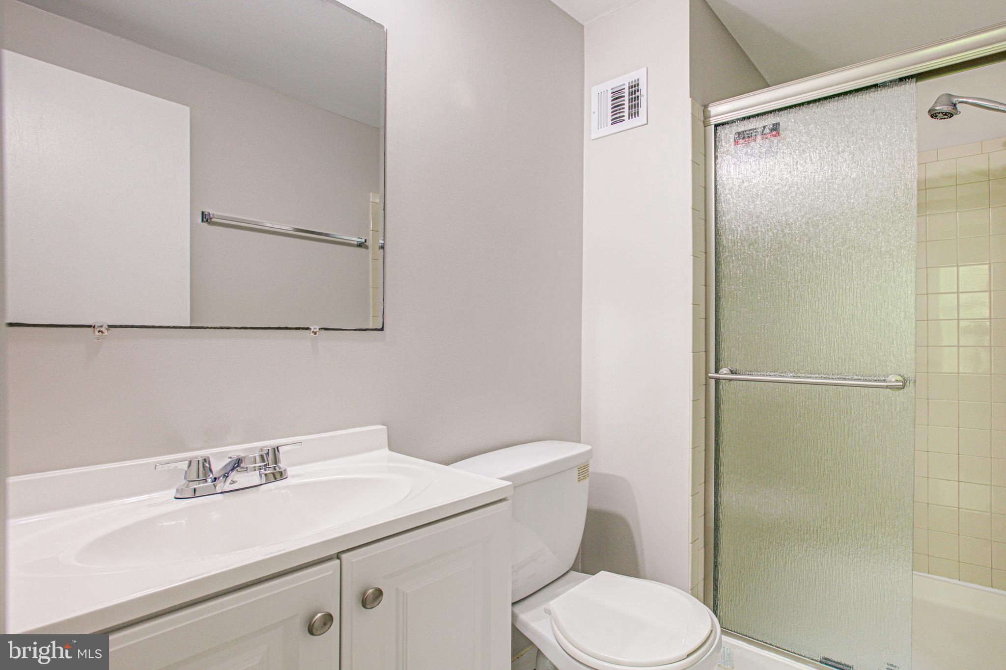 10103 WOOD GREEN WAY