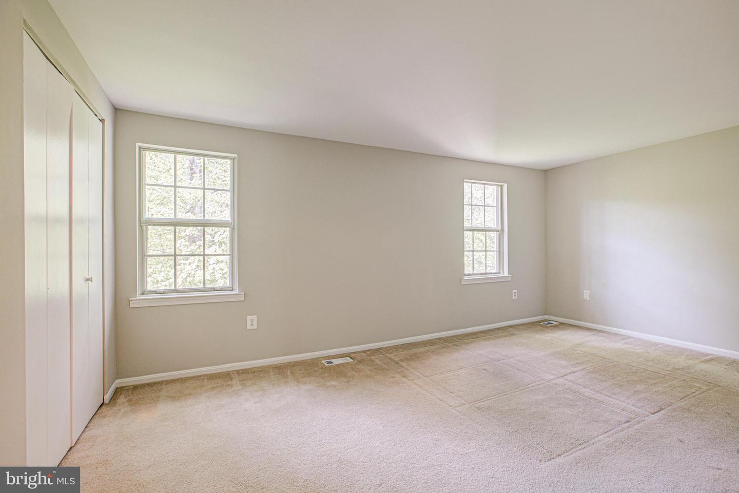 10103 WOOD GREEN WAY