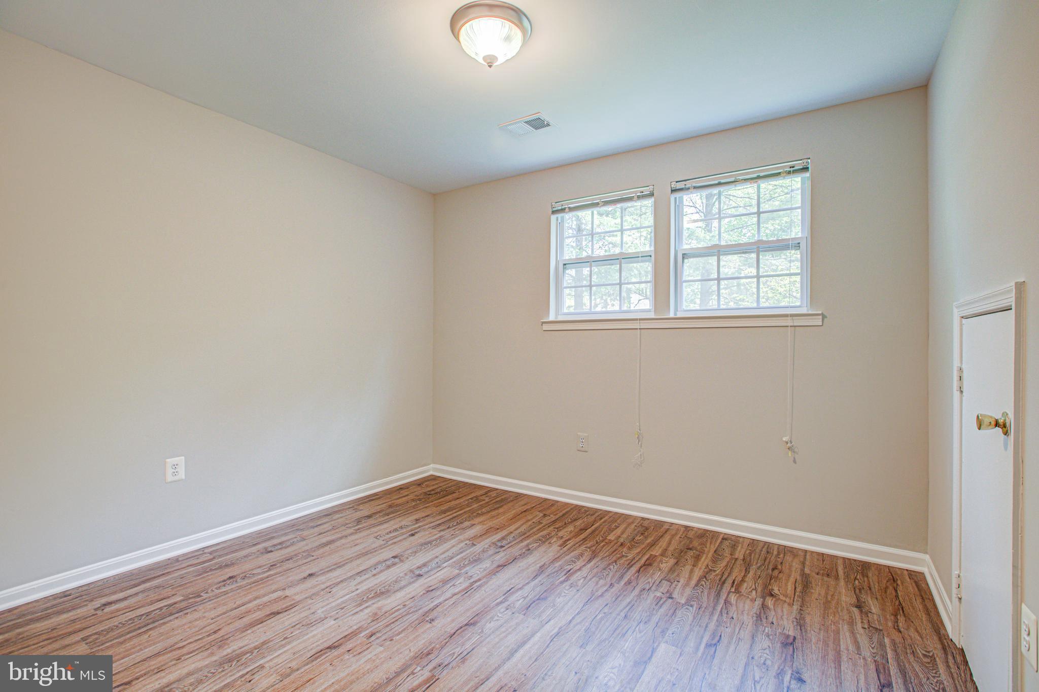 10103 WOOD GREEN WAY