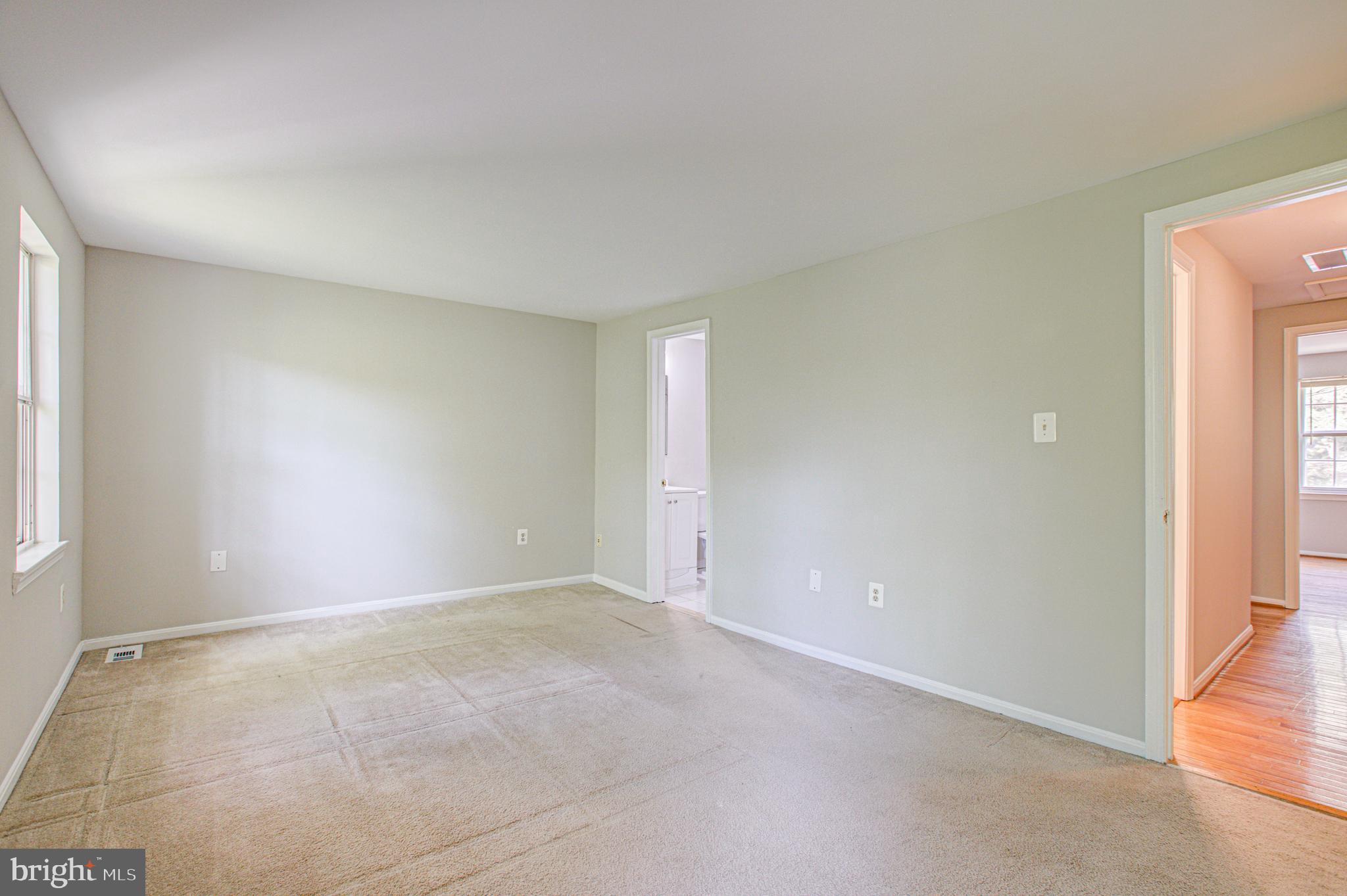 10103 WOOD GREEN WAY