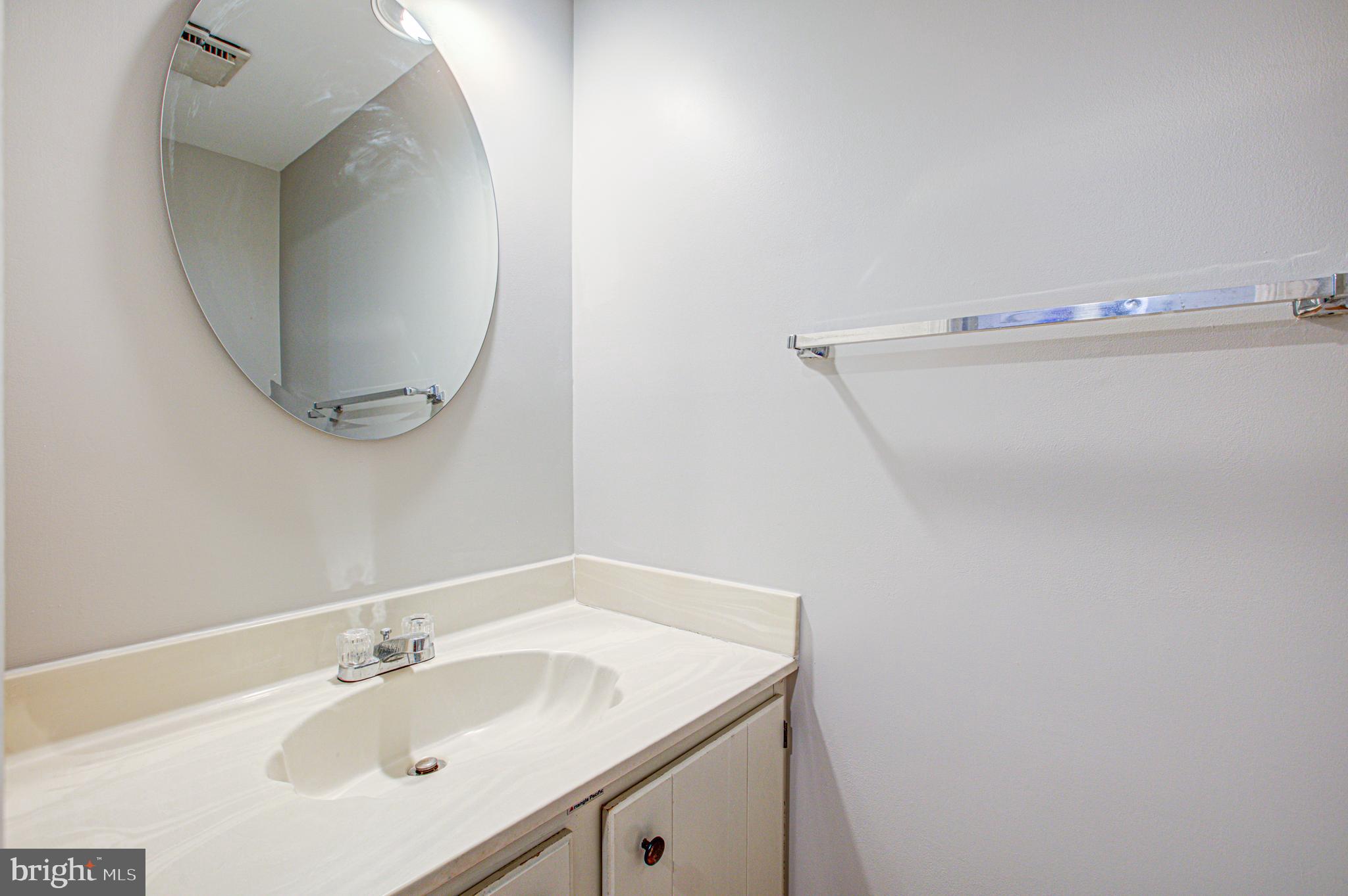 10103 WOOD GREEN WAY