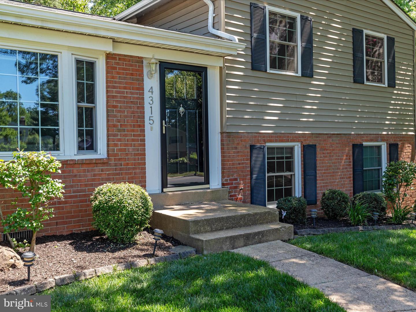 4315 Lees Corner Rd