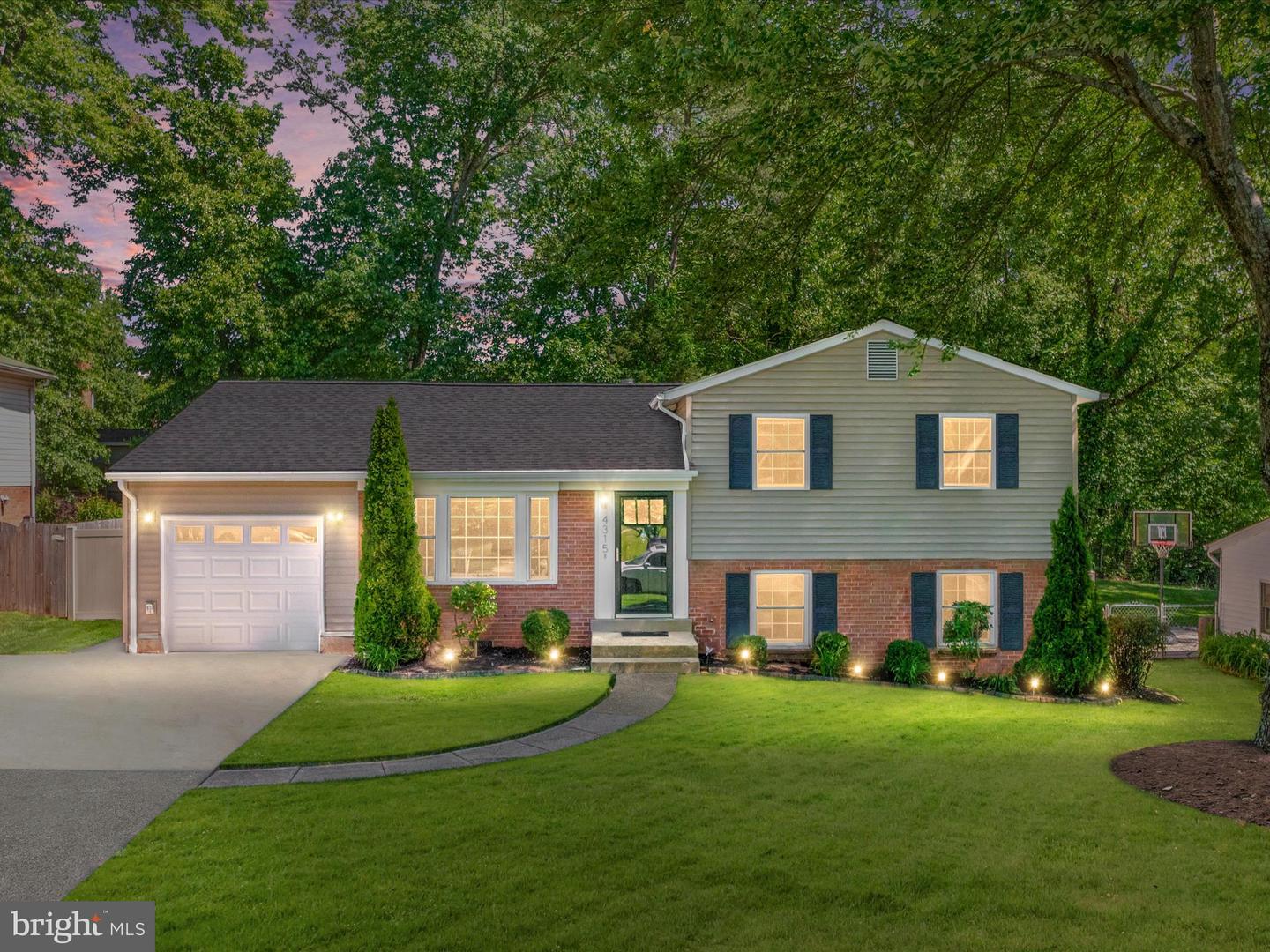 4315 Lees Corner Rd