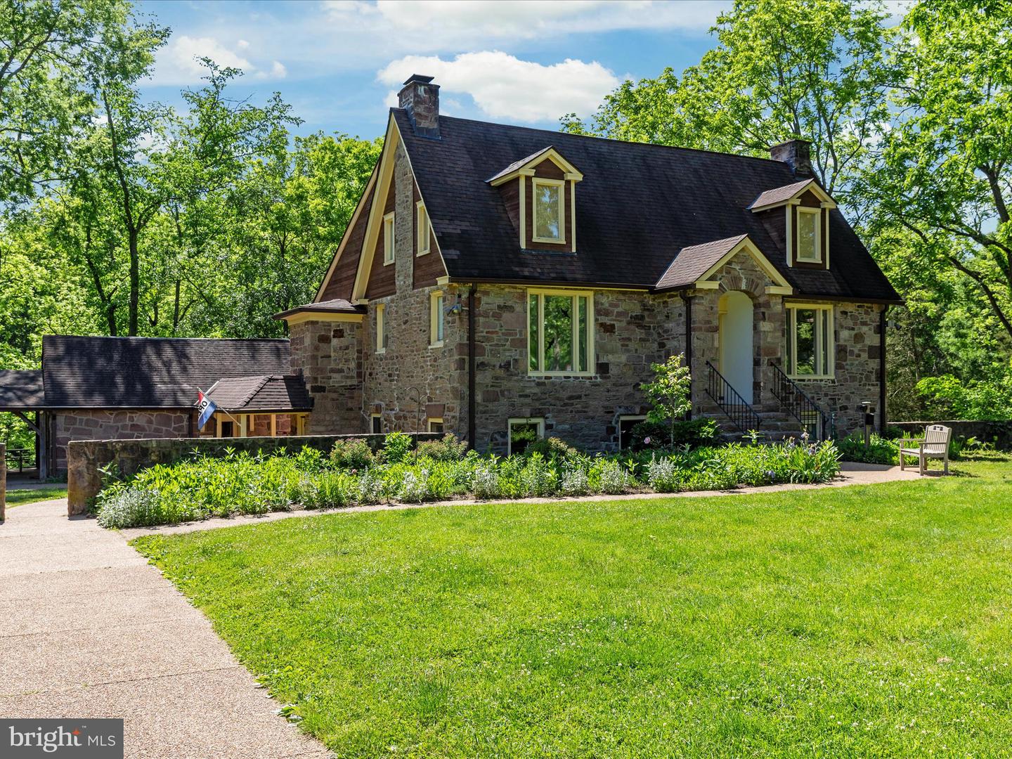 4315 Lees Corner Rd